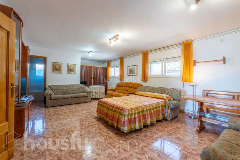 Foto f990fd64-e1b7-4d28-90f0-70eeed25f450. Casa in costa Cunit . in costa Cunit - els jardins - els rosers Cunit