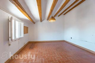 Reihenhaus in Carrer sardinyola .