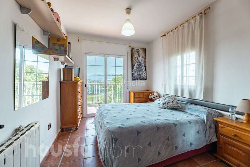 Foto 42b9f726-847e-475e-b631-7ca034b9d8a2. House in calle angel guimera . in Piera