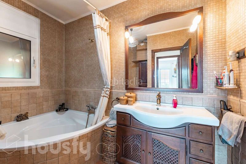 Foto 77ef34fb-52b3-44df-8398-1af5be9277c7. House in calle angel guimera . in Piera