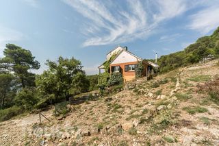 Chalet in Pz vall de la llacuna .