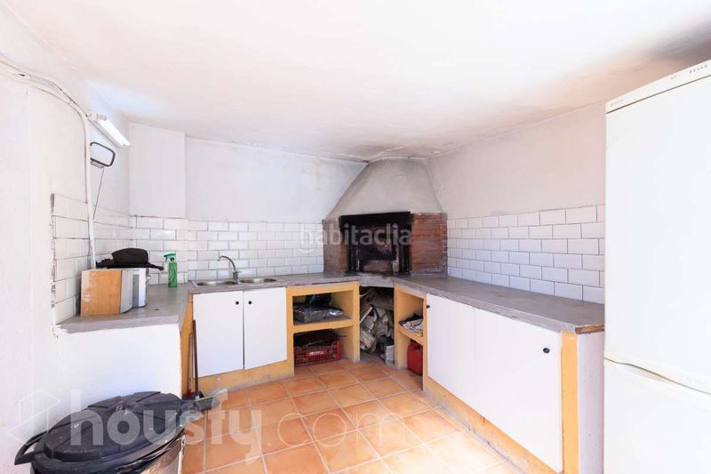Foto 25ca60ae-aeb5-4d96-99a6-51ddbea3b34a. Casa en calle girona . en Aiguamúrcia