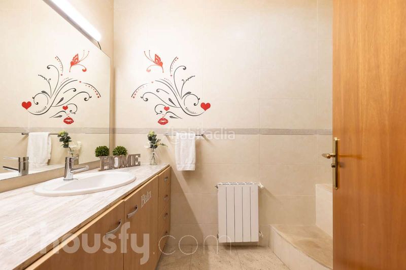 Foto 705d1669-e753-43c8-b851-7ed5b93c4d4b. Casa en calle girona . en Aiguamúrcia