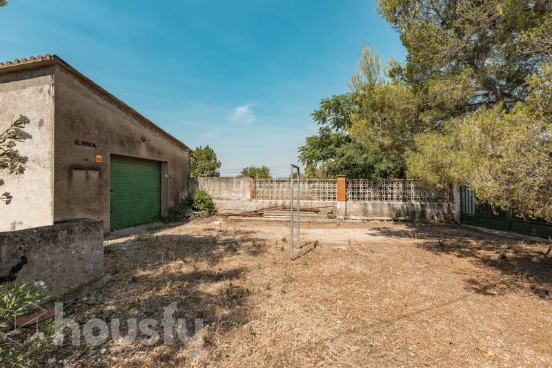 Foto c571e53f-d898-4b02-8fa1-3132bd279037. Casa en calle casetes nadal . en Torrelavit