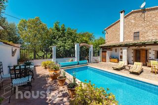 House in Masia cal xic girald .