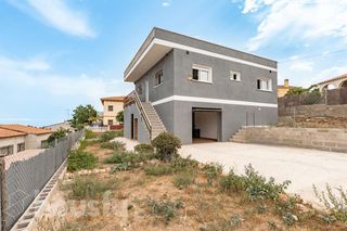 Casa a Segur dalt .