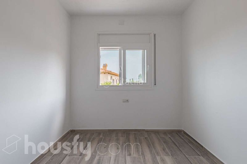 Foto e7babeb8-91e7-40eb-ba26-1a8338acac58. Casa a suria . a Brises de calafell Segur de Calafell