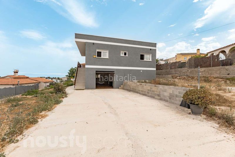Foto f60923a4-44fb-4a3c-9fef-82c7dc1e34b6. Casa a suria . a Brises de calafell Segur de Calafell