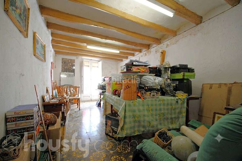 Foto a1771abe-ec4f-4867-abdd-00ba75b83ec7. Casa en calle parellada . en Centre Vila Vilafranca del Penedès