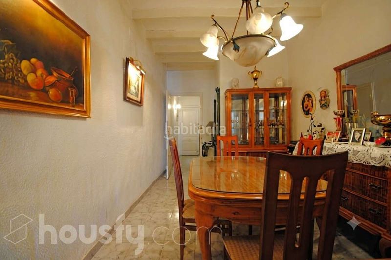 Foto c4f0a290-dca9-48a9-b6f9-86914adaa671. Casa en calle parellada . en Centre Vila Vilafranca del Penedès