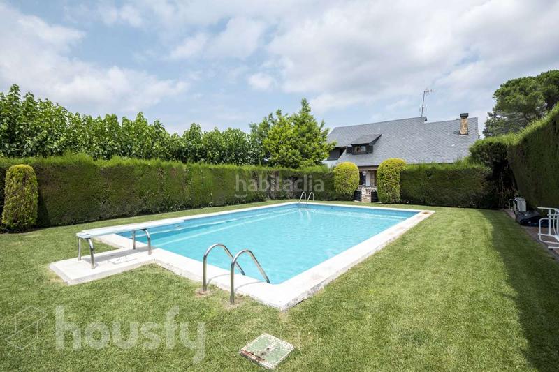 Foto 796cd4c0-d100-402f-b408-ba2f852009a8. Casa en carrer ocells . en Mediona