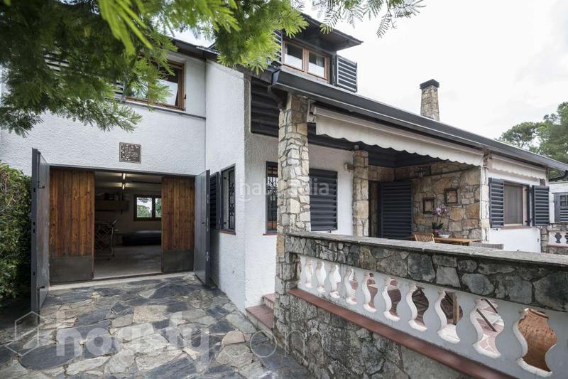 Foto a947bab6-3be5-4cdd-b38c-e17015ab392e. Casa en carrer ocells . en Mediona