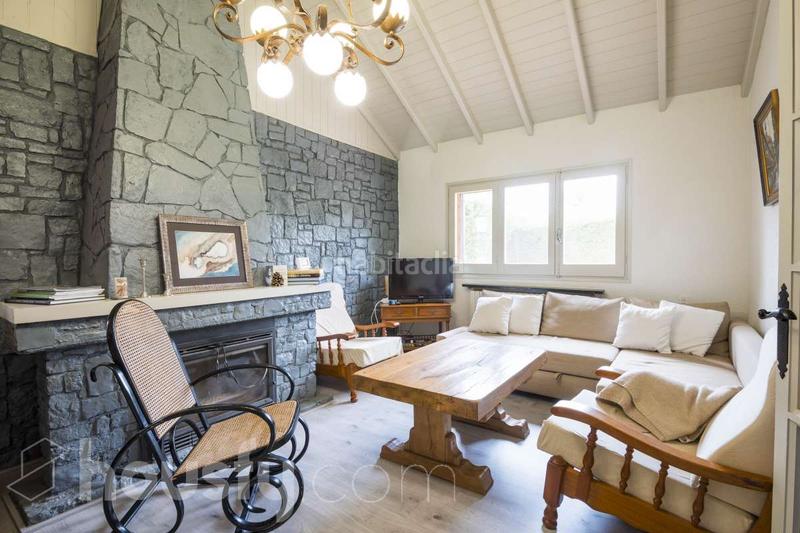 Foto bd77a6a3-2086-4571-a87b-0f0b1803ab8d. Casa en carrer ocells . en Mediona