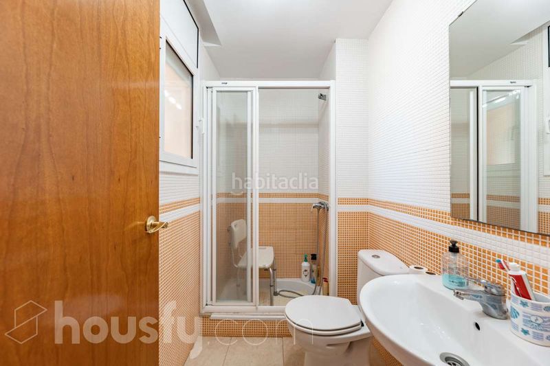 Foto a5db43f1-ccf5-4ad6-8a04-6737b44c2376. Casa in calle poeta rafael alberti . in Creixell
