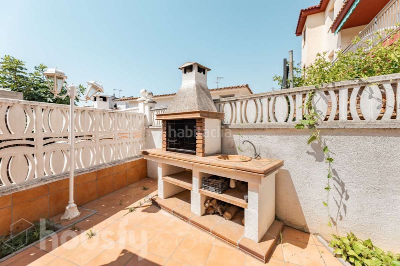 Foto f2f86be7-a9e8-484d-a49f-0d32fd512f44. Casa in calle poeta rafael alberti . in Creixell