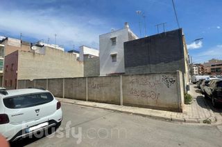 Terreny residencial a Passatge einstein .