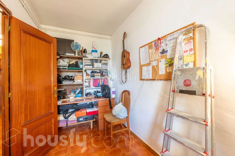 Foto f7ee571f-6af8-42aa-bc7b-2508110ed33a. Pis a calle artur carbonell . a Centre Sitges