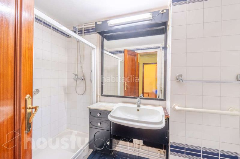 Foto dfa79066-8b67-45ed-b41c-100fc0870722. Piso en calle artur carbonell . en Centre Sitges