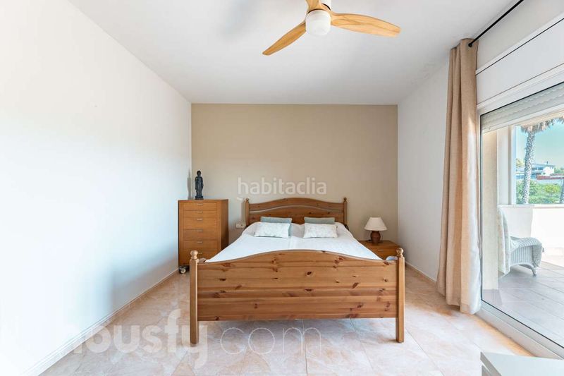 Foto 4b64d9ea-d488-4d10-9f07-7482c27e43e5. Casa amb calefacció aparcament piscina a Mas Mel Calafell
