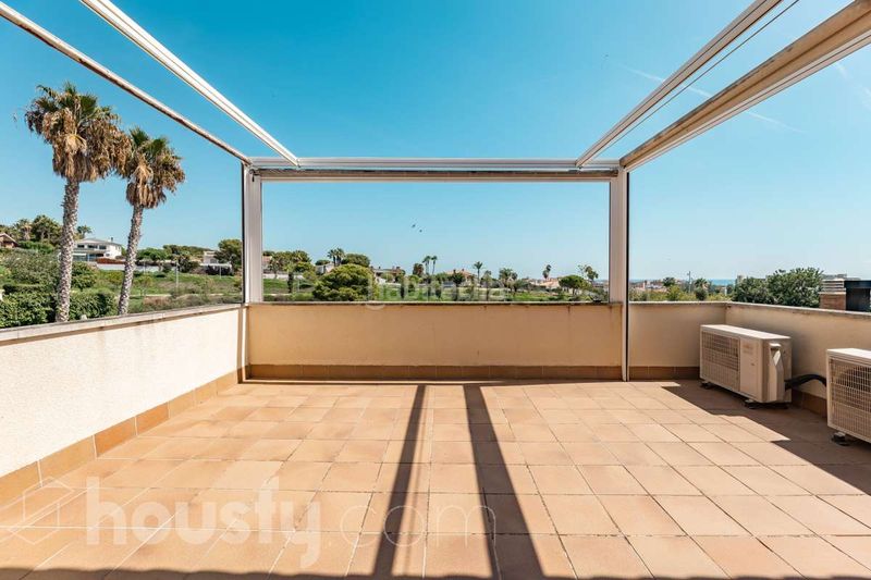 Foto a5af7f45-c71c-4f5b-8680-ca10a81f2375. Casa amb calefacció aparcament piscina a Mas Mel Calafell