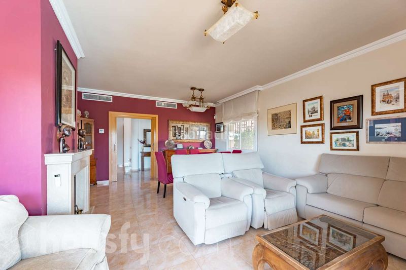 Foto b34f5a77-2e84-47ad-bdd7-e94c6e3f065f. Casa amb calefacció aparcament piscina a Mas Mel Calafell