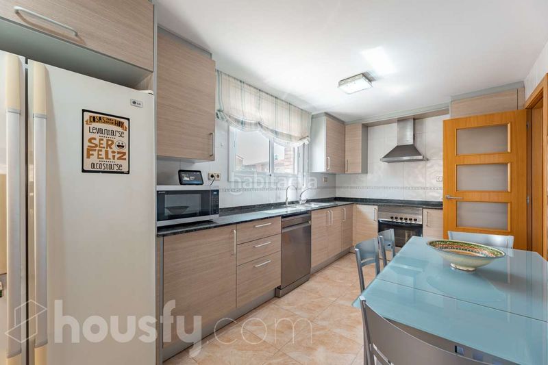 Foto dd656d9e-f828-46e4-99b4-a706f9ccc0e6. Casa amb calefacció aparcament piscina a Mas Mel Calafell