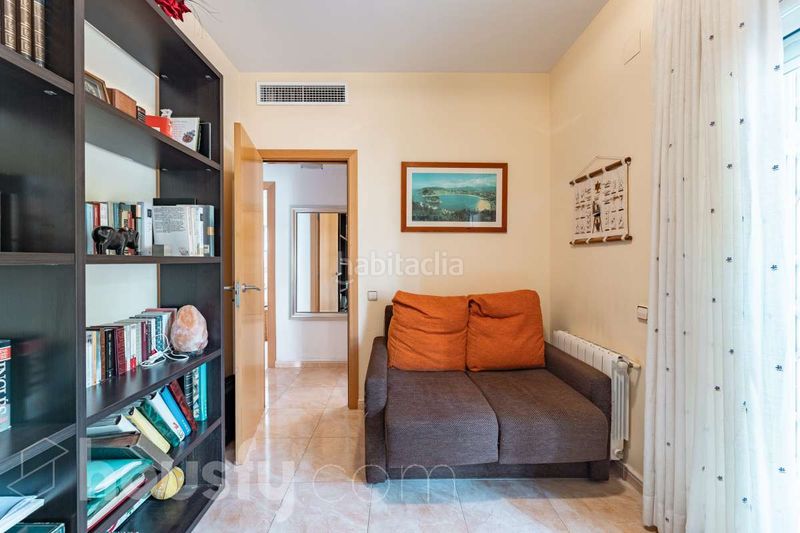 Foto fb7ac26e-32c3-466a-98c4-00ef6d6516fb. Casa amb calefacció aparcament piscina a Mas Mel Calafell