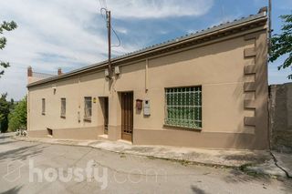 Maison à Cl major (argençola), .