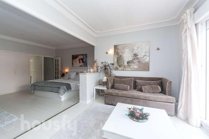 Foto 3516af6f-5f48-43eb-b108-56bbb545e142. Casa a carrer sardana . a Levantina - Montgavina - Quintmar Sitges