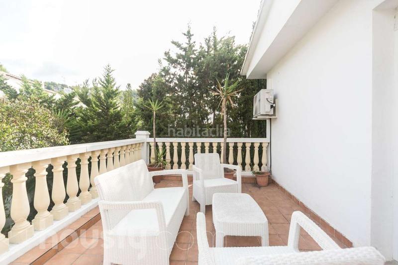 Foto 98ccb8f8-ee72-40e3-90cd-94e5ea8c9377. Casa a carrer sardana . a Levantina - Montgavina - Quintmar Sitges