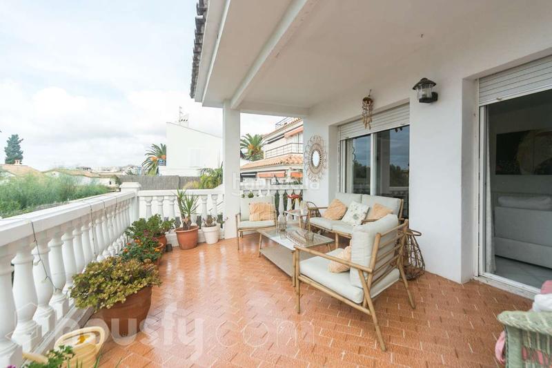 Foto bbcc3115-9961-4628-8c41-d4bd0b966462. Casa a carrer sardana . a Levantina - Montgavina - Quintmar Sitges