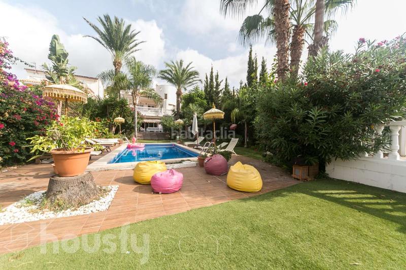 Foto 9863dc5c-f4a6-4a10-b522-5aff63ef2106. House in carrer sardana . in Levantina - Montgavina - Quintmar Sitges