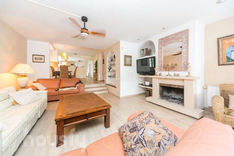 Foto b1fde5ec-e68c-4cff-9034-53fa350021ae. Maison dans carrer sardana . dans Levantina - Montgavina - Quintmar Sitges