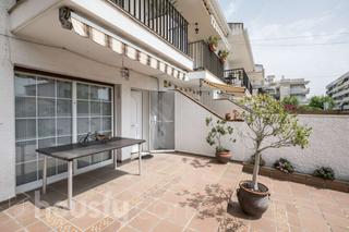 Casa adossada  Carrer del vendrell .