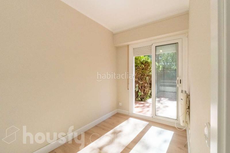 Foto 2c43c05b-f469-48e7-b0e0-ab9642e0b091. Planta baixa a carrer de ramon muntaner . a Ribes Roges Vilanova i la Geltrú