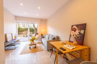 Rez-de-chaussée à Carrer de ramon muntaner .