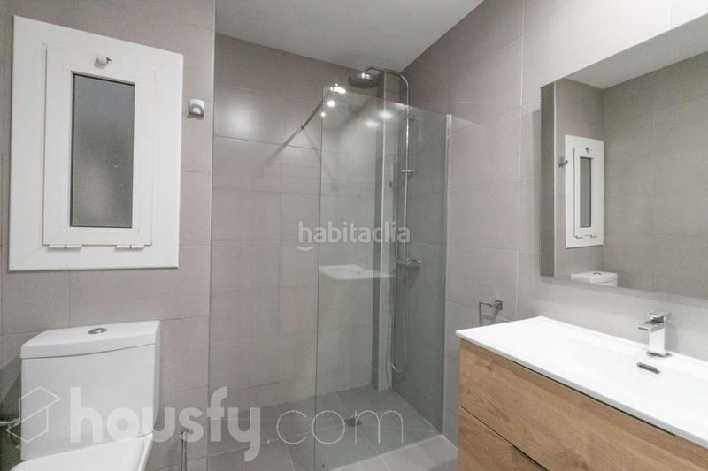 Foto c09cbc8d-9d77-484c-a78c-79483f5c3b96. Rez-de-chaussée dans carrer de ramon muntaner . dans Vilanova i la Geltrú