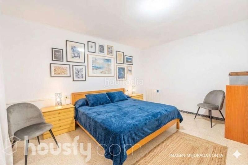 Foto 20462996-3a40-475b-b8d9-aa1c45c8cb61. Pis a passeig marítim . a Barri de Mar Vilanova i la Geltrú