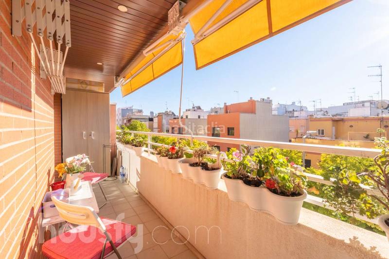 Foto e776222c-cf46-4ca5-bf31-9cf5039d99f0. Appartement dans plaça de la fàbrica nova . dans Sant Joan Vilanova i la Geltrú