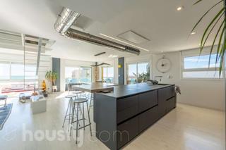 Dúplex en Cl alexandre de cabanyes .