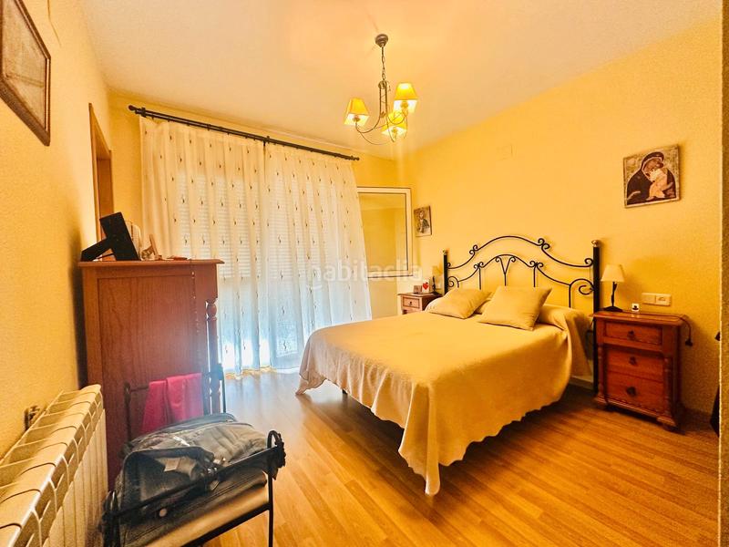 Foto 22793acc-239d-435d-abc0-f6e5b2cac095. Casa adossada amb calefacció aparcament a Oeste Mérida