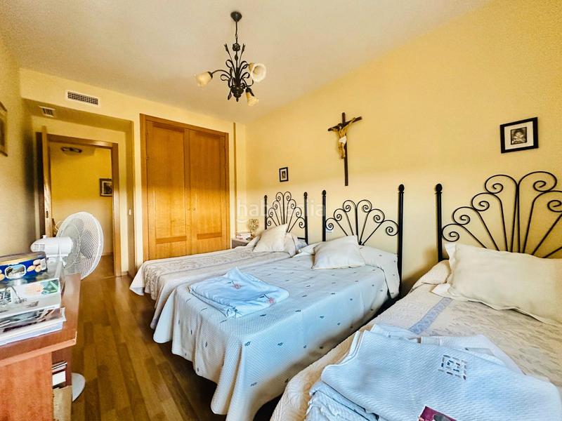 Foto 2ab88263-db1e-472d-ad10-4ecf9ebf078f. Casa adossada amb calefacció aparcament a Oeste Mérida