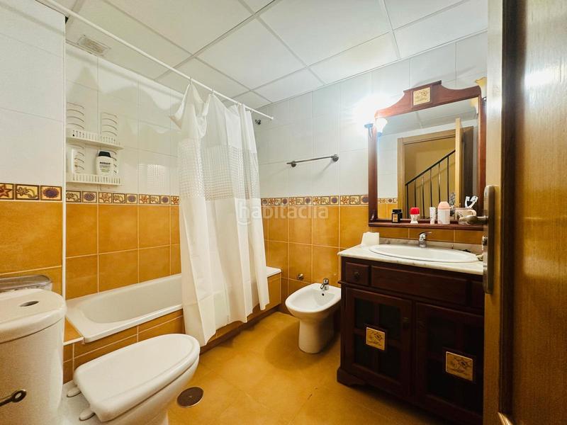 Foto b997c5b3-0aa9-45ef-8d31-98b32842a18c. Casa adossada amb calefacció aparcament a Oeste Mérida