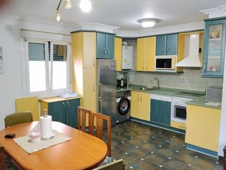 Pis  Aita urdaneta auzoa 10. Se vende piso que está actualmente alquilado