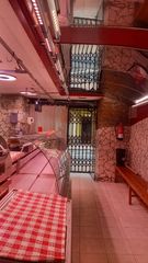 Local Comercial en Urdaneta kalea 25. Local habilitado para carnicer�a