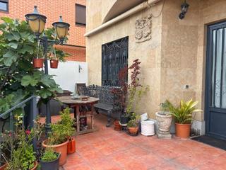 Maison  Avenida de la merced 78. Casa con garaje y jardín junto plaza de toros