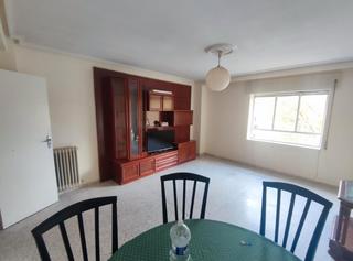 Etagenwohnung in Avenida de Federico Anaya