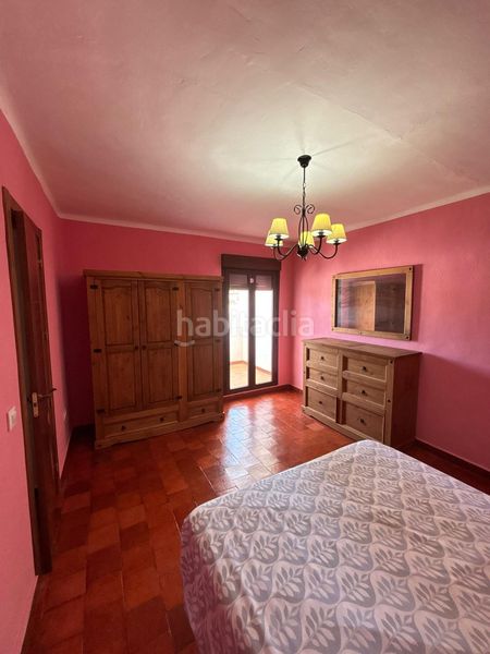 Foto a7964ded-f3d9-44e7-a653-9e08759871f4. Xalet amb aparcament a Viso del Marqués