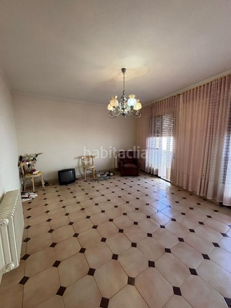Foto 00cef00e-4073-4451-a72b-df28f29dd006. Casa amb aparcament a Valdepeñas