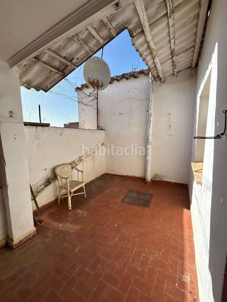 Foto 19977d9c-1301-4b4b-a321-cda2c6d1e560. Casa amb aparcament a Valdepeñas